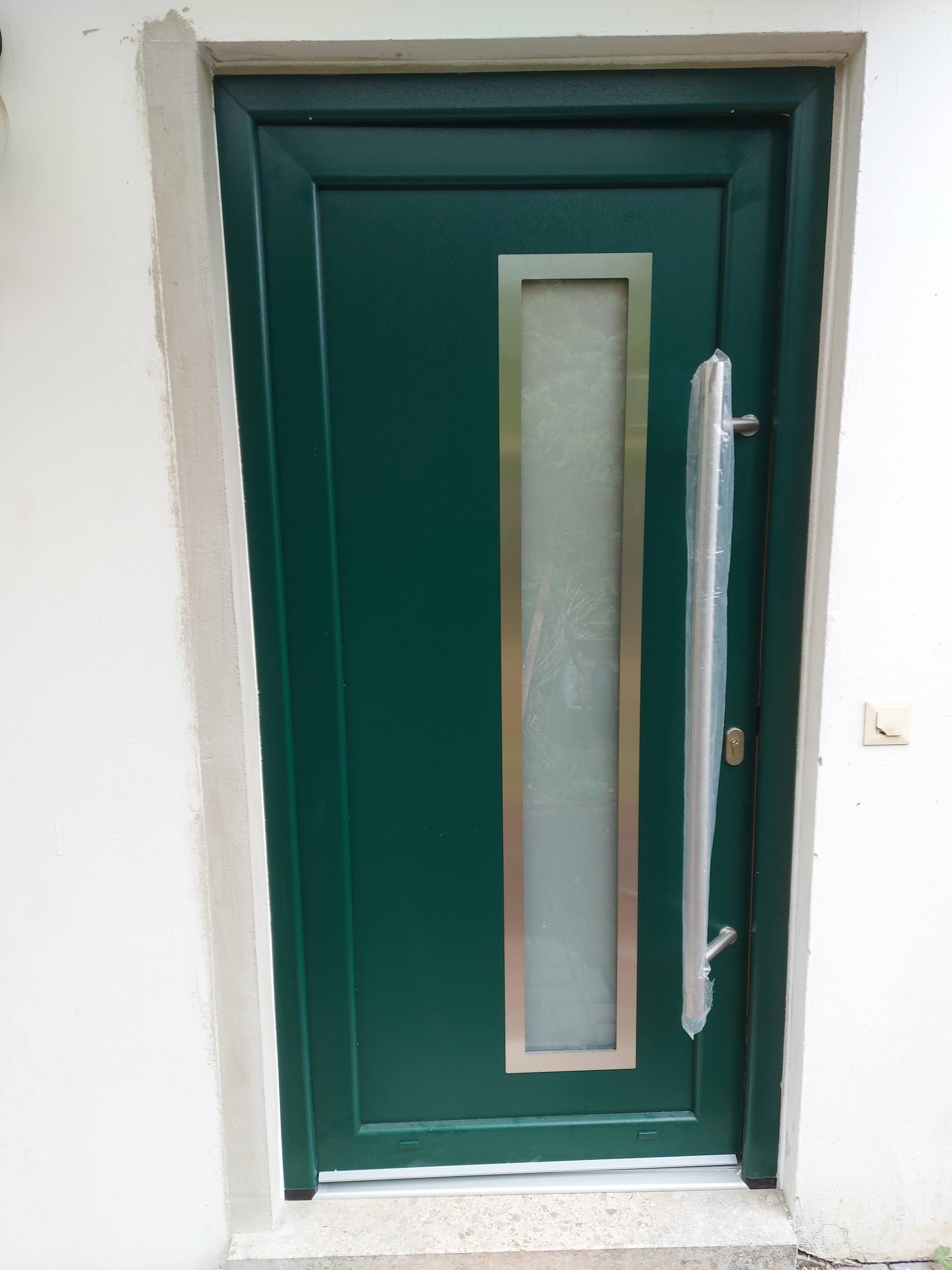 Außentür in Moosgrün